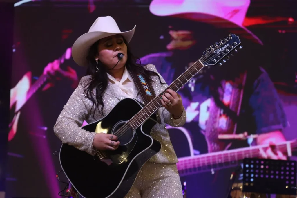 La Orquesta Típica Yukalpetén cierra con broche de oro Original Yucatán, la gran pasarela del arte popular