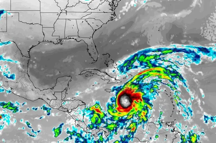 Vigilan la inminente formación de Melissa en el mar Caribe, ¿representa peligro para Yucatán?